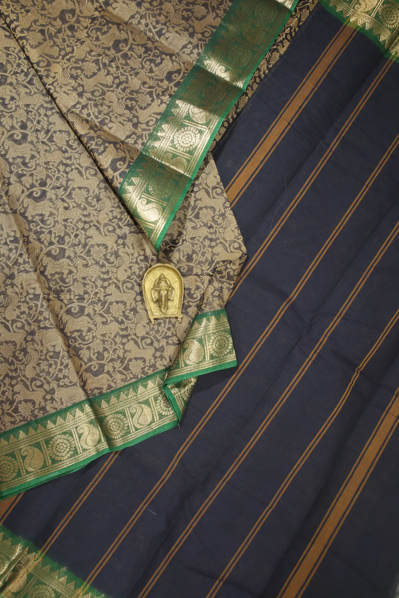 navy-vanasingaram-kanchi-cotton-saree-uu005482-a