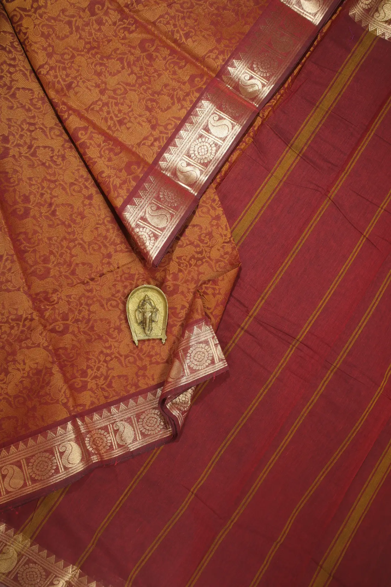 dark-maroon-vanasingaram-kanchi-cotton-saree-uu005464-a