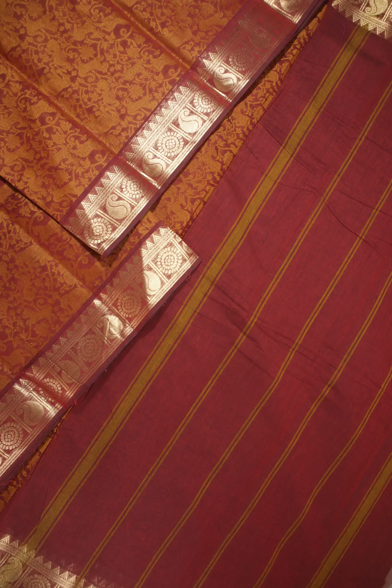 dark-maroon-vanasingaram-kanchi-cotton-saree-uu005464-b