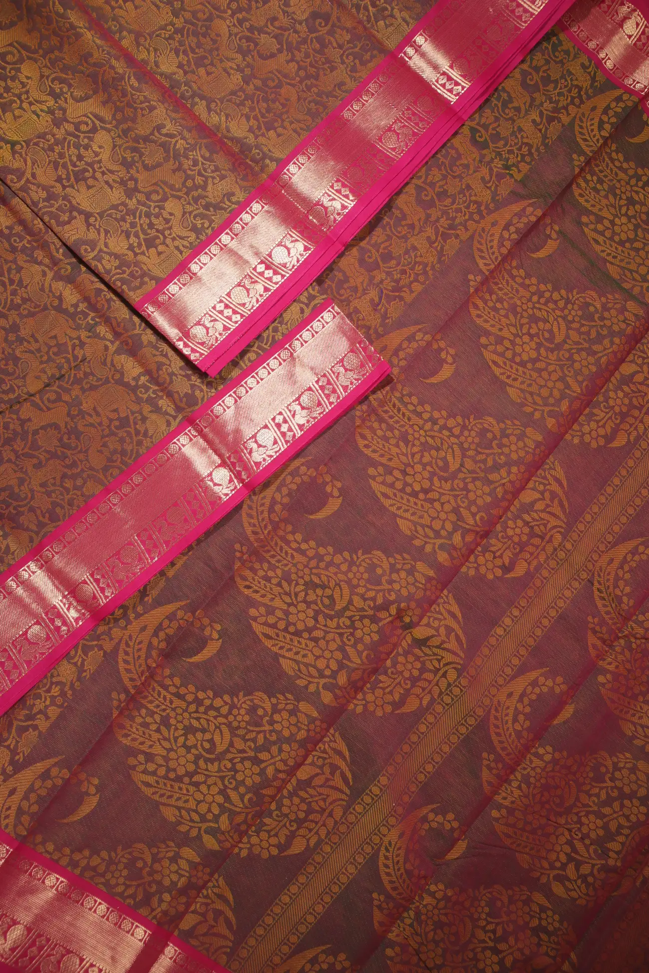 dark-olive-green-vanasingaram-kanchi-cotton-saree-uu005457-b