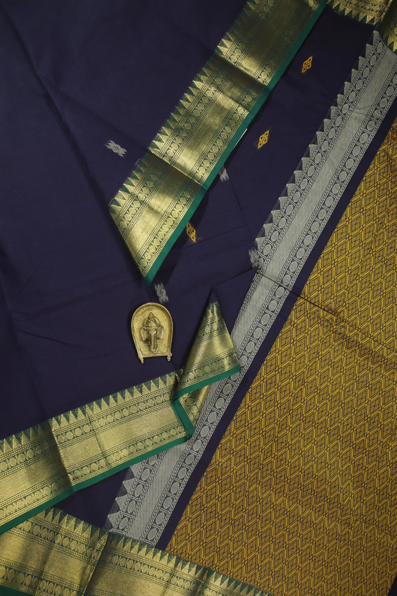 navy-temple-ruthratcham-kanchi-cotton-saree-uu005443-a