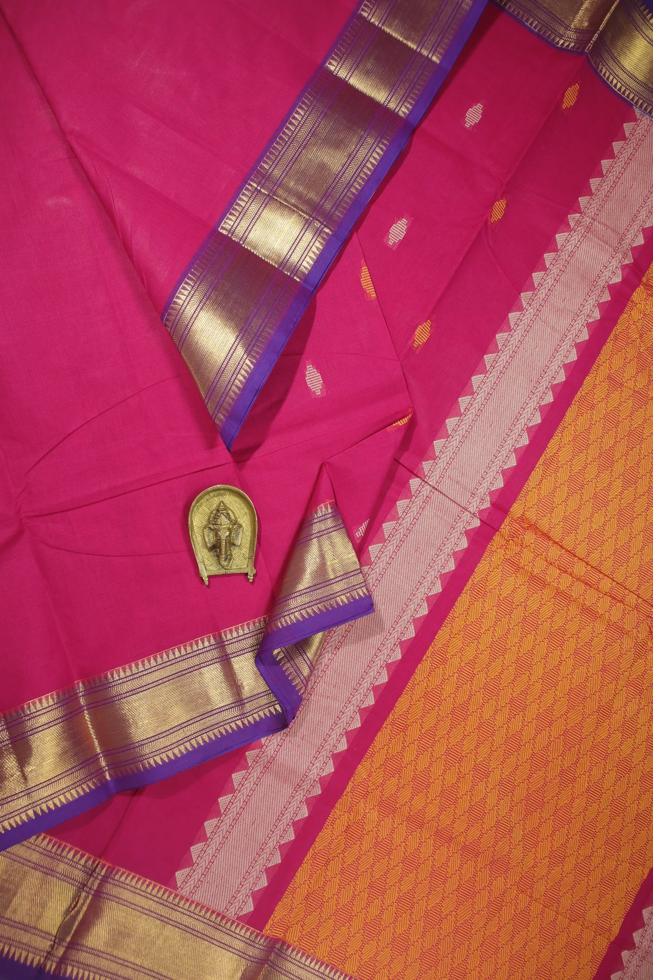 pink-bavanji-border-temple-kanchi-cotton-saree-uu005444-a