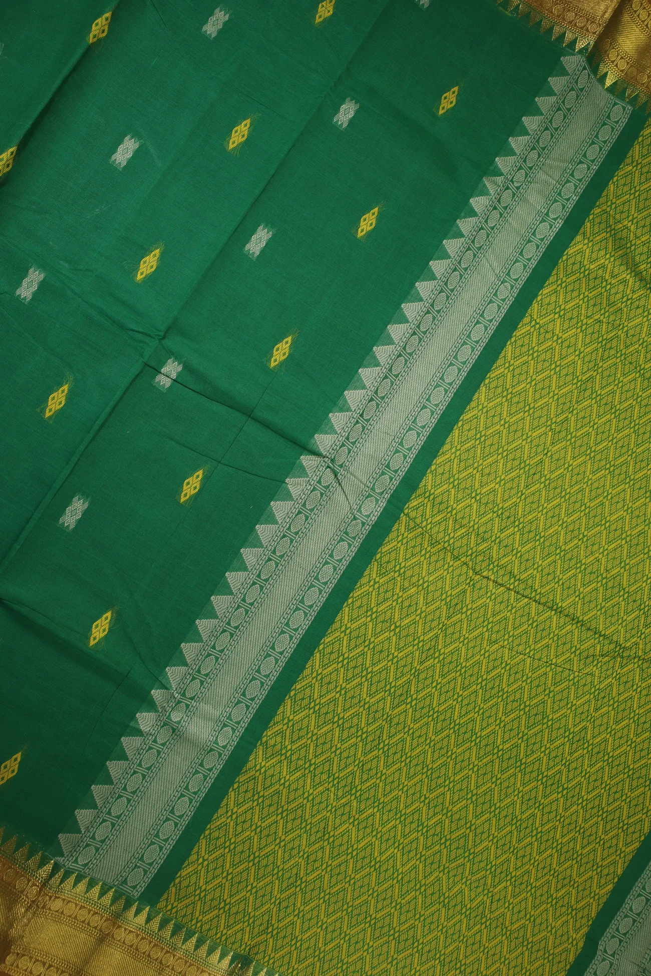 dark-green-temple-ruthratcham-kanchi-cotton-saree-uu005450-c