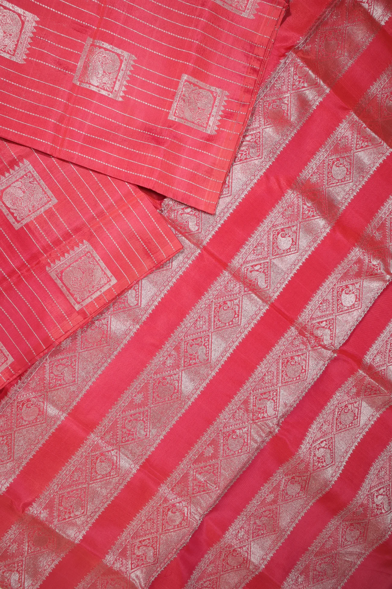 red-peacock-banana-pith-saree-bps000467-b