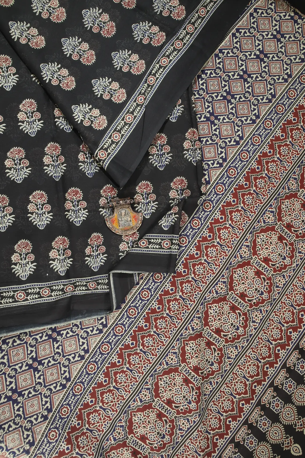 black-leaf-mulmul-cotton-saree-mm001900-a