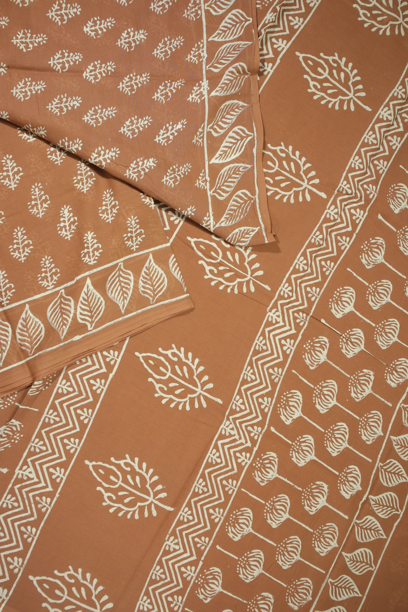 tan-leaf-mulmul-cotton-saree-mm001885-b
