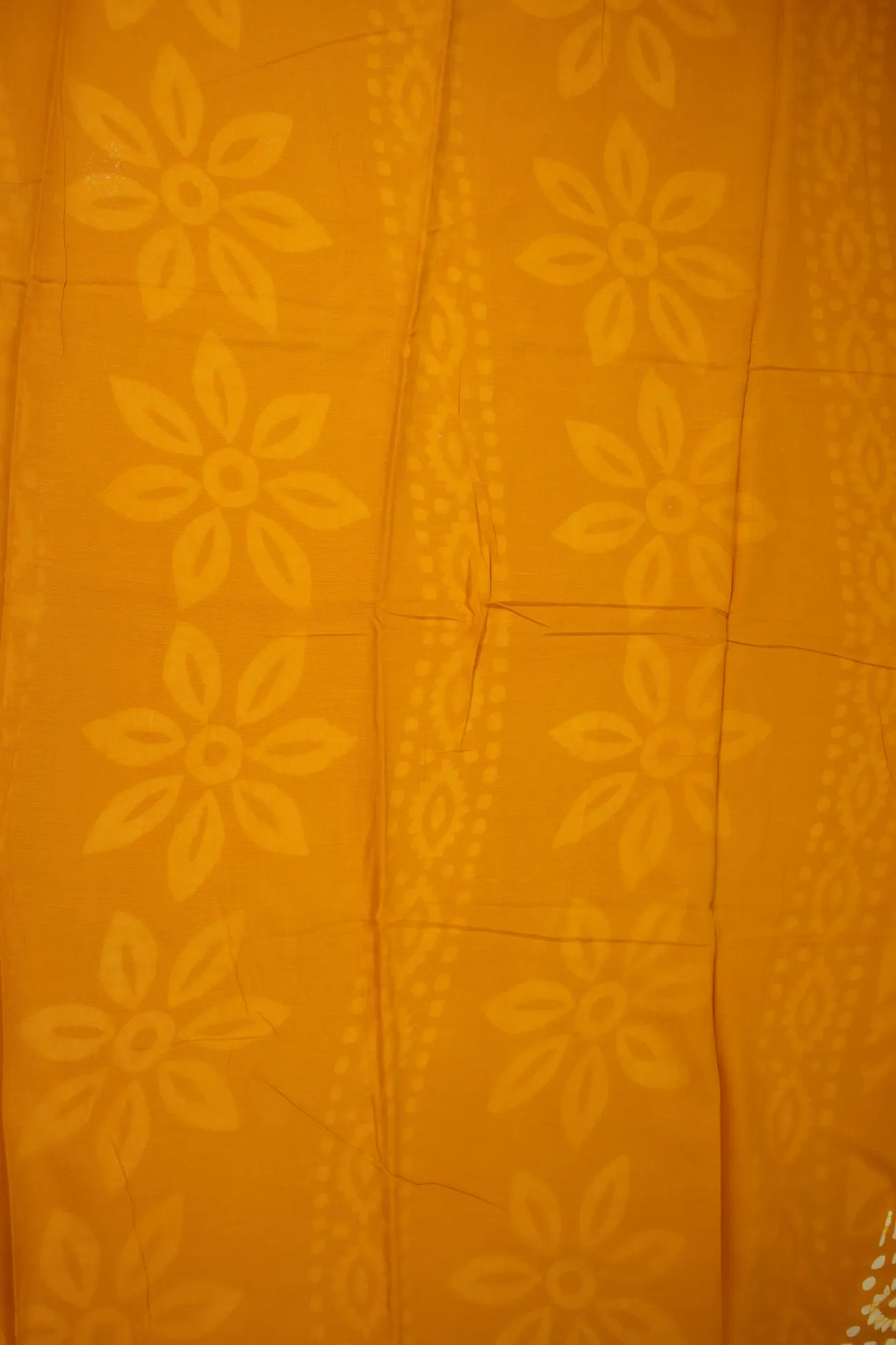 ivory-flower-mulmul-cotton-saree-mm001870-d