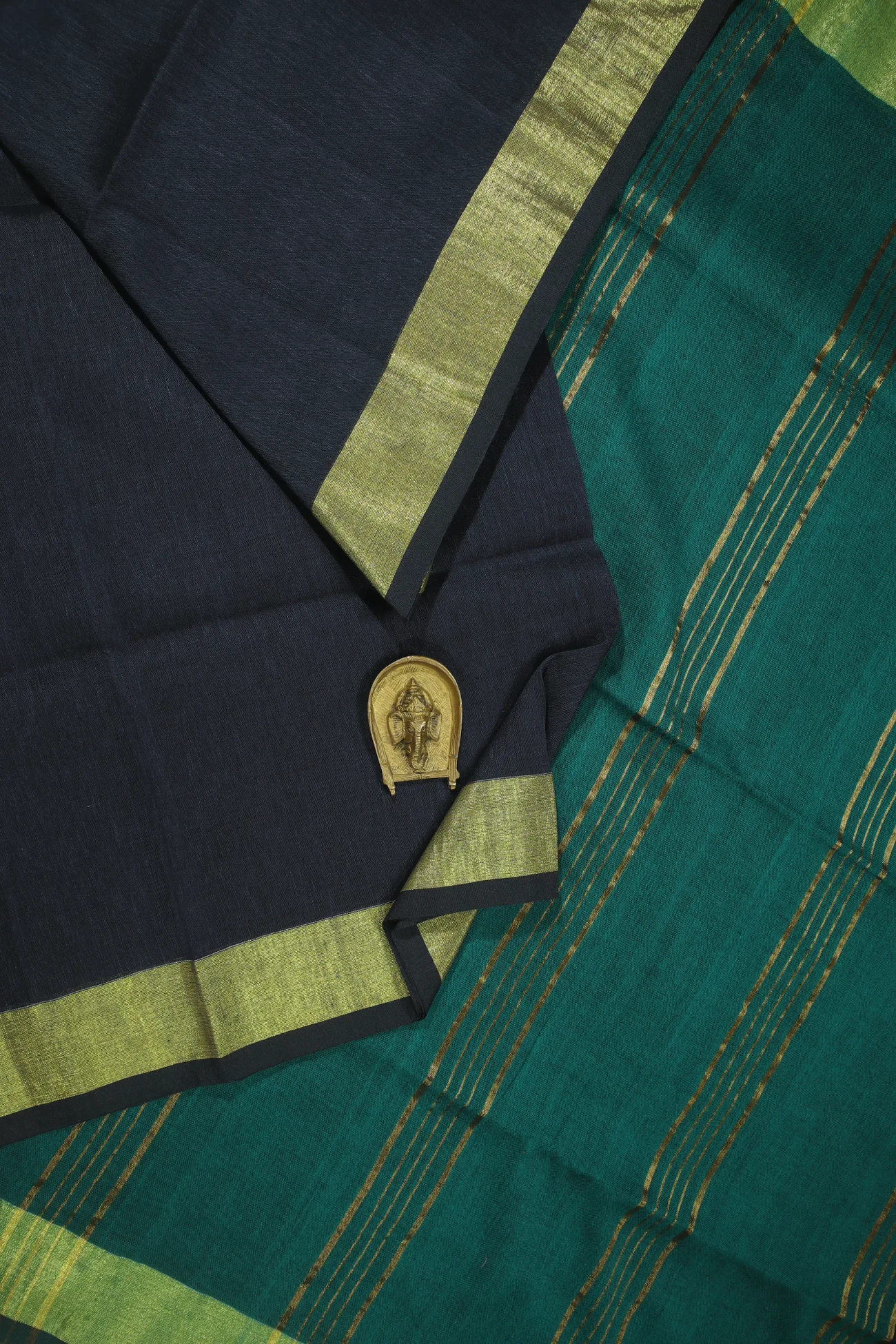 medium-blue-self-design-plain-linen-plain-saree-lnp000151-a