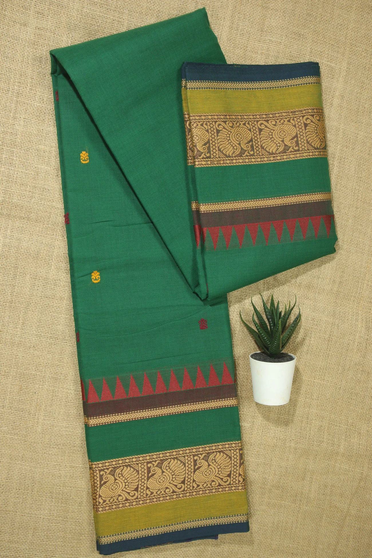 green-peacock-temple-butta-saree-bs002020-a