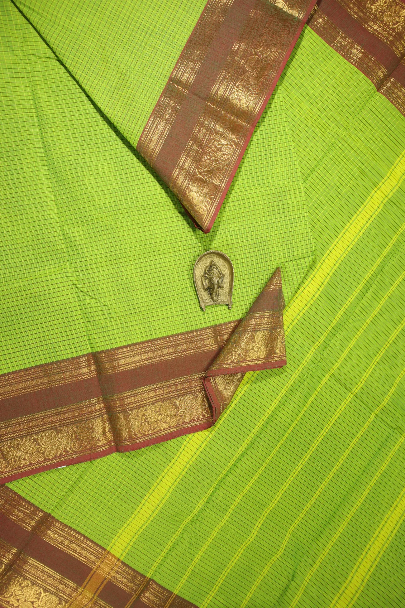 light-green-ruthratcham-peacock-checked-saree-ck002570-a