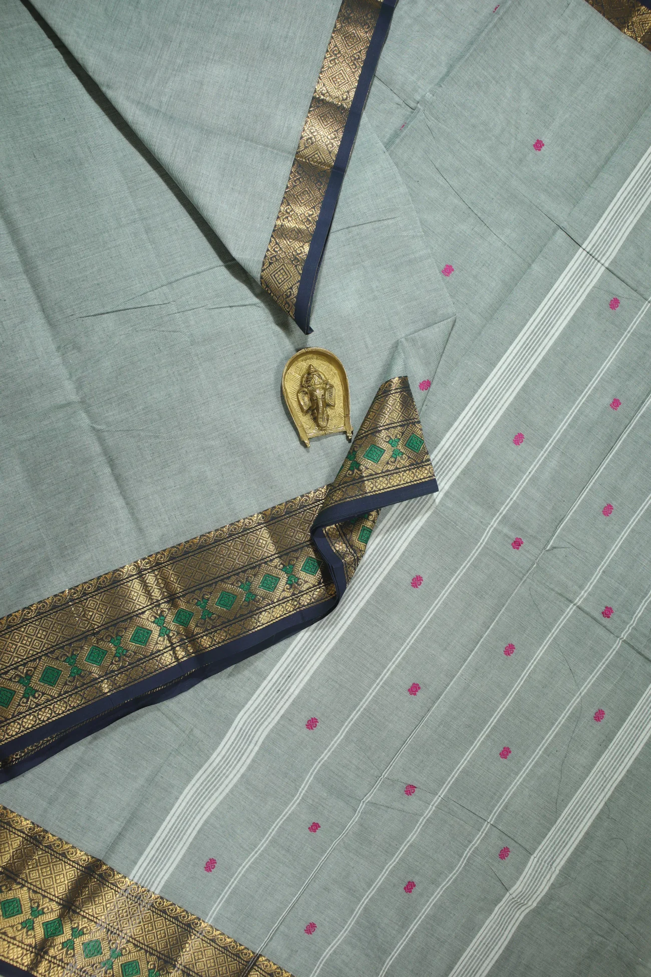 gray-diamoned-grand-chettinad-saree-gc002156-a