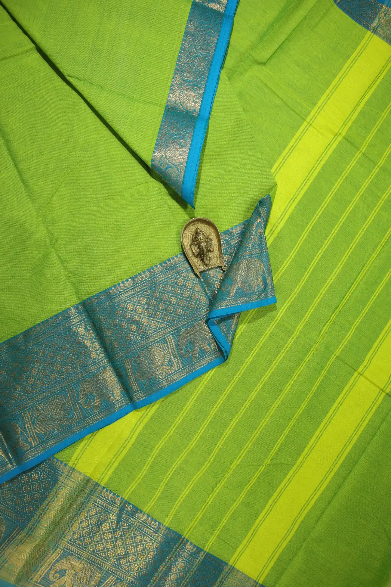 light-green-elephant-peacock-grand-chettinad-saree-gc002317-a