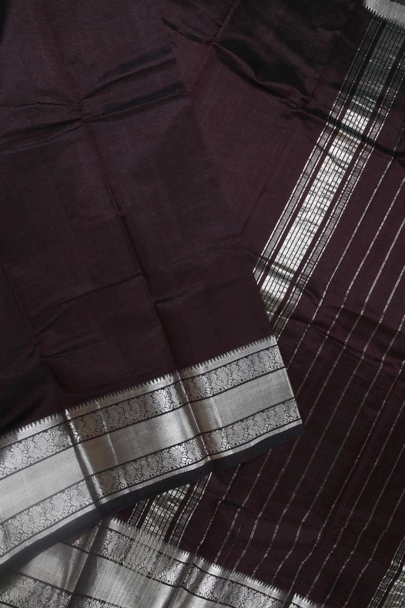 brown-peacock-mangalagiri-silk-cotton-saree-mls000565-d