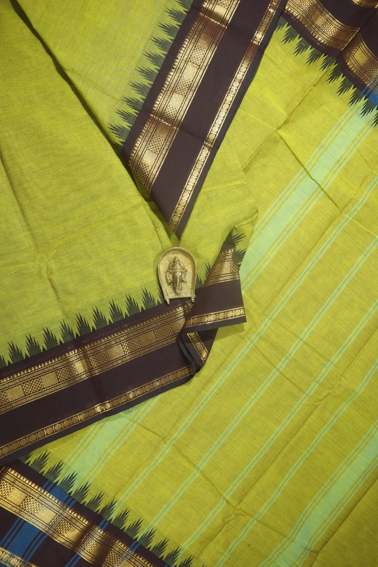 light-green-temple-grand-chettinad-saree-gc002295-a