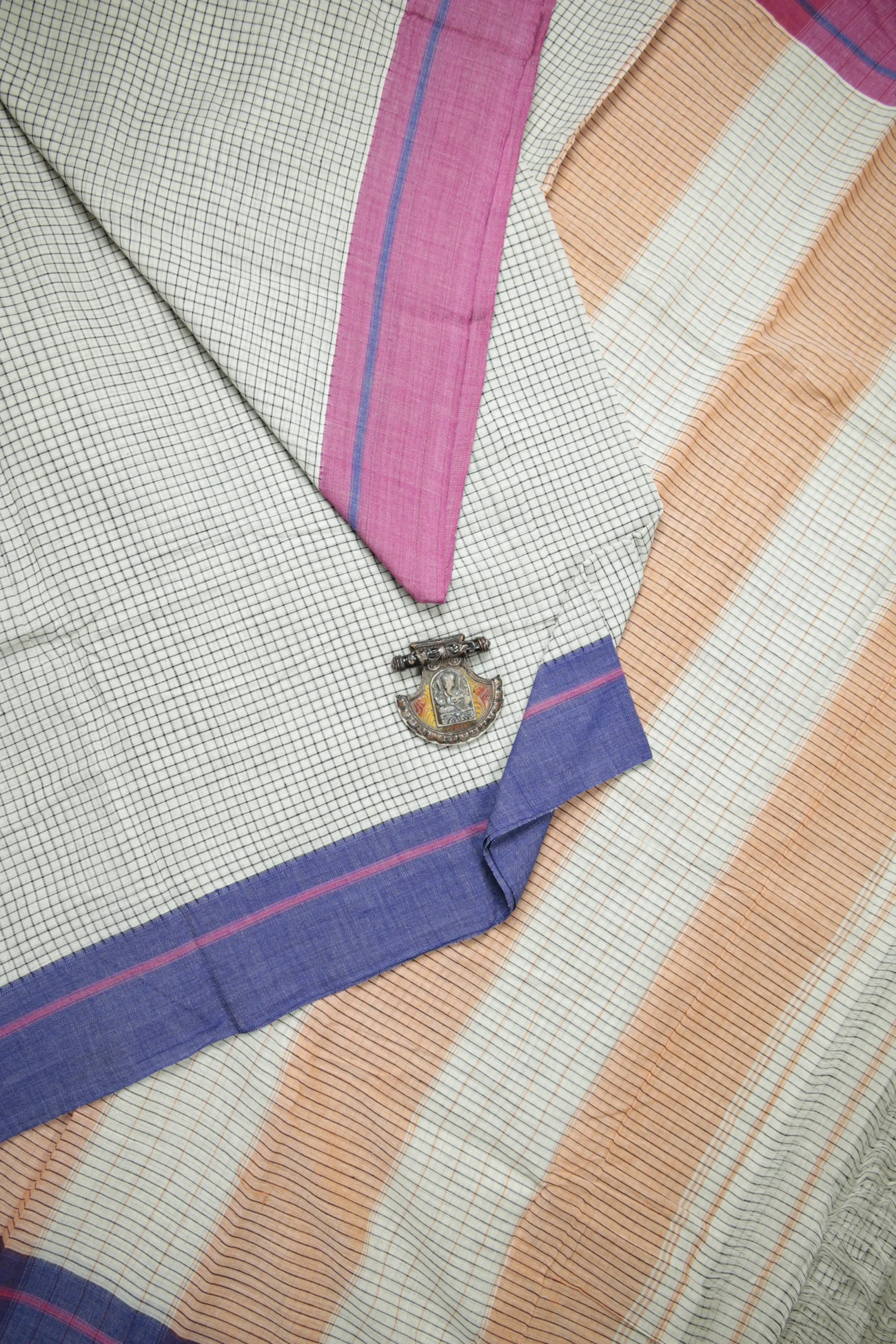 off-white-plain-patteda-anchu-saree-pa000062-a