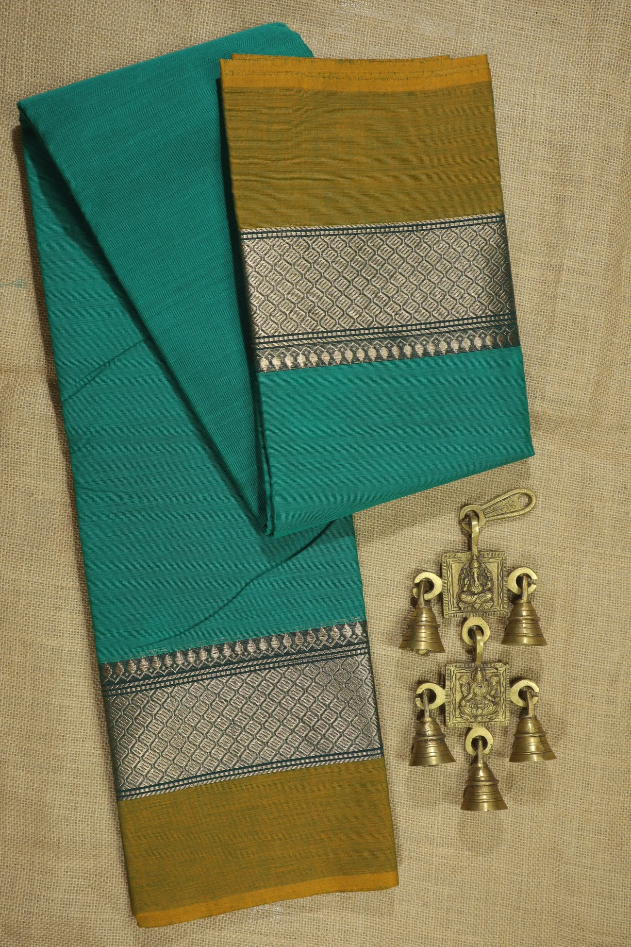 teal-arumbu-malarkodi-saree-mk008010-a