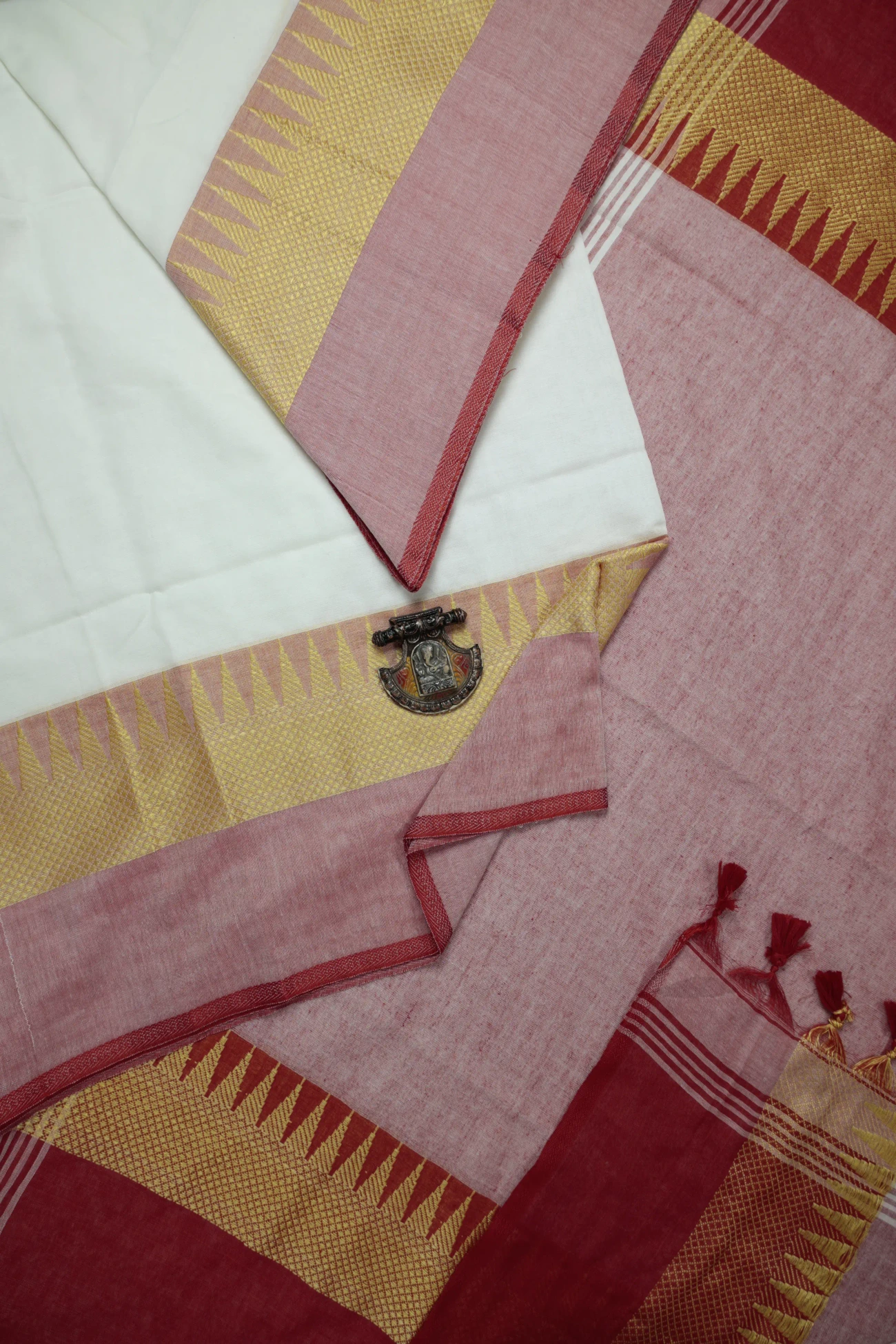 white-temple-bengal-saree-kh001944-a