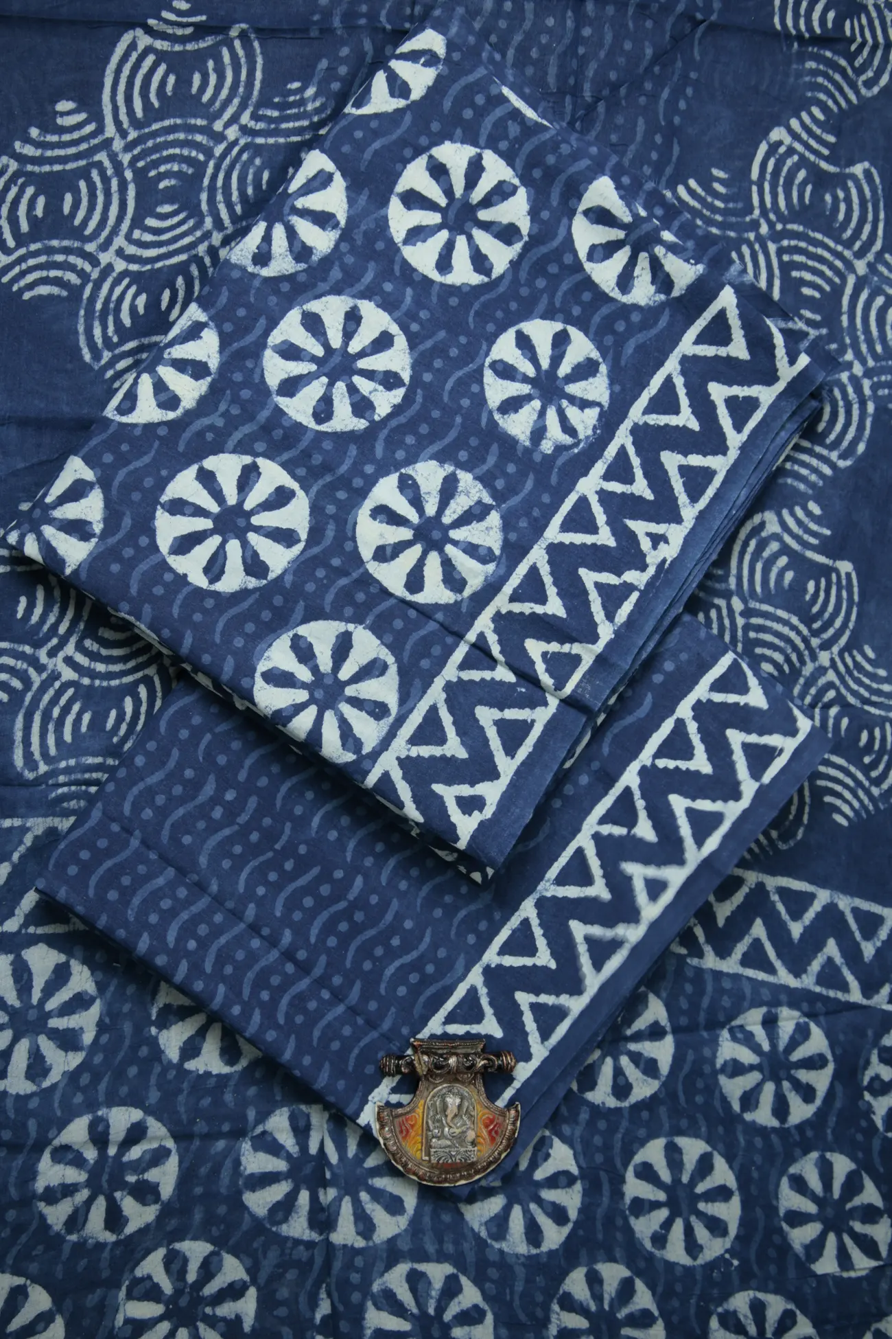 navy-flower-mmc000411-a