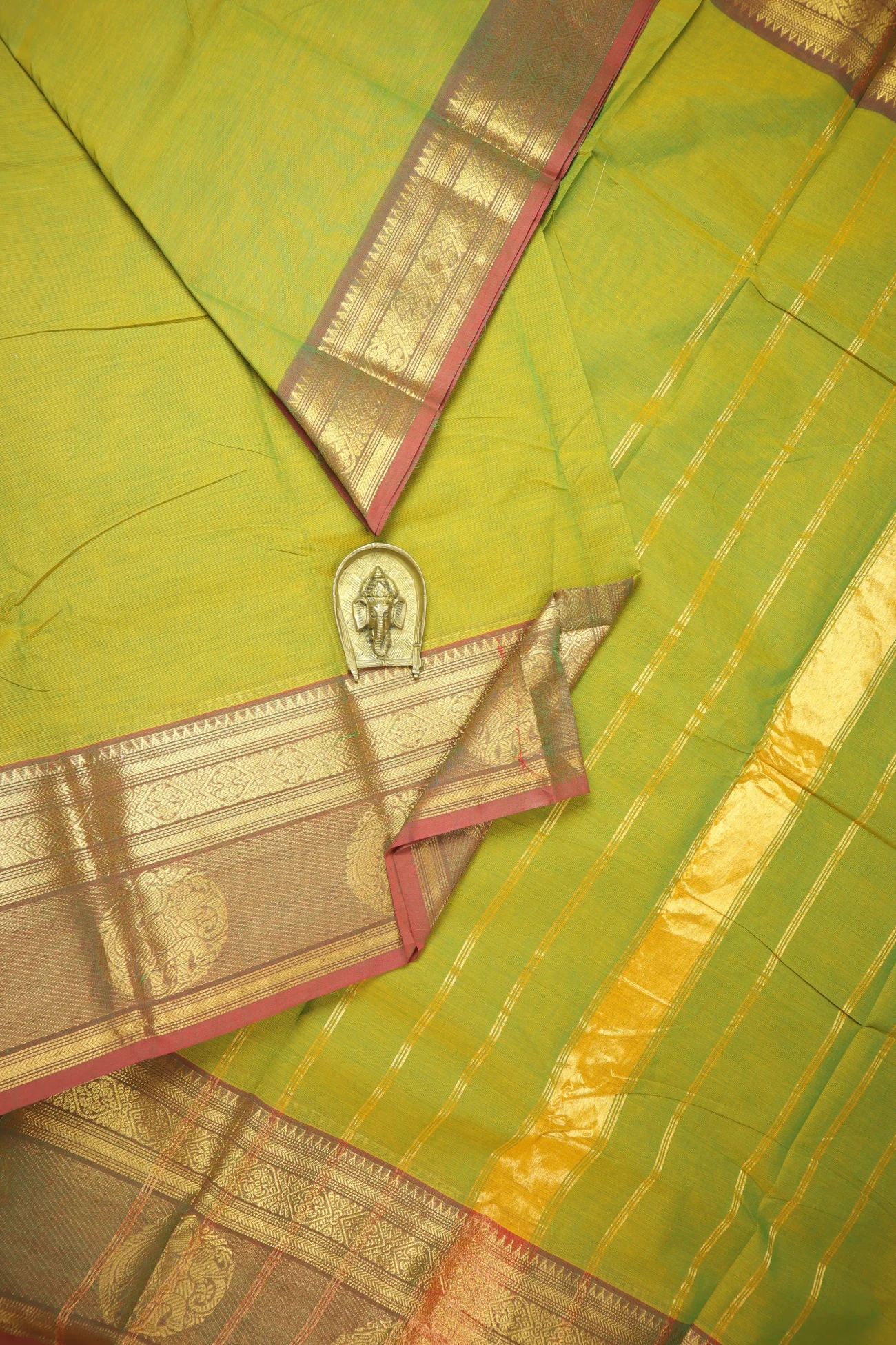 yellow-green-elephant-grand-chettinad-saree-gc002339-a