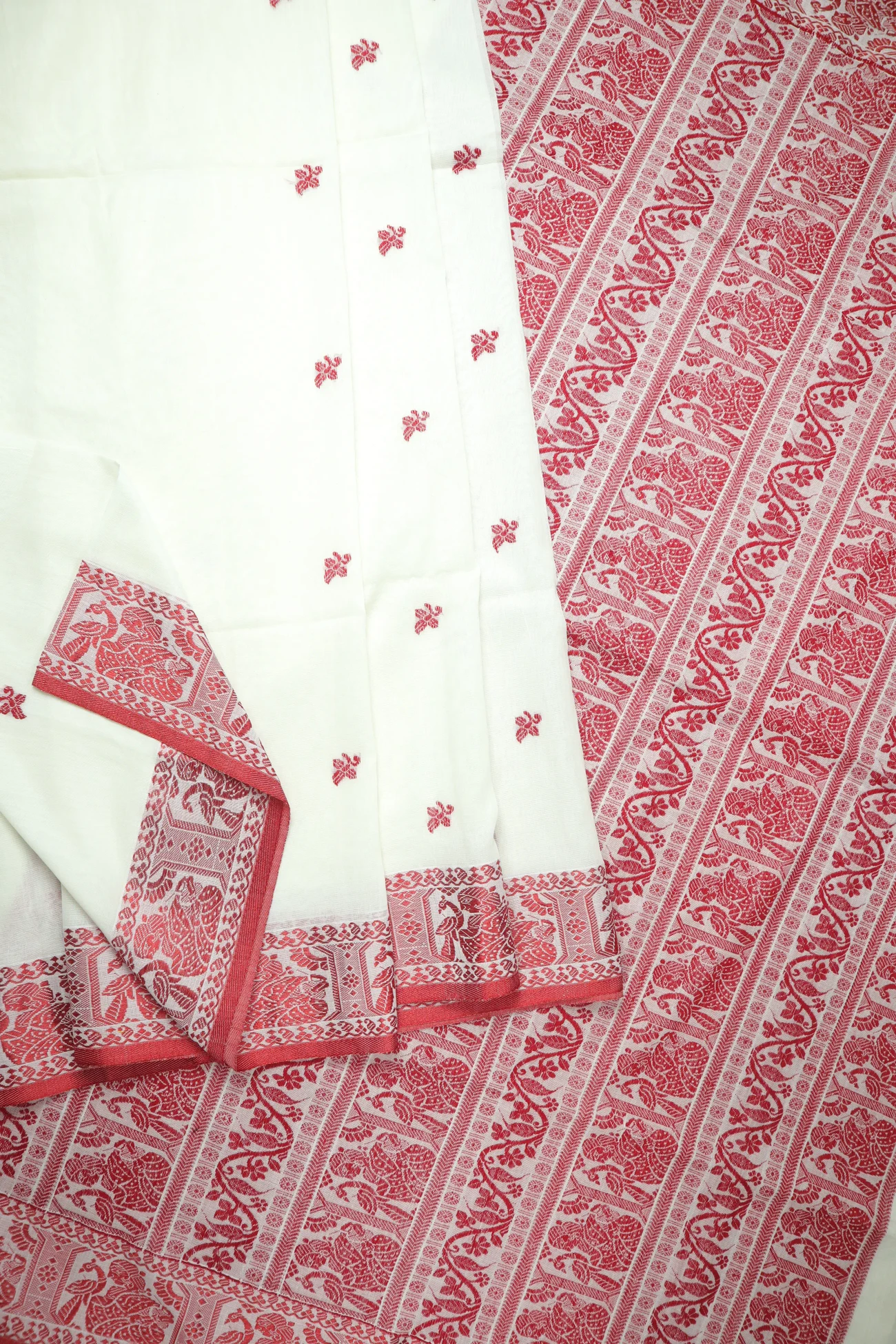 ivory-fan-flower-doll-baluchari-bengal-handloom-cotton-saree-bal000003-a