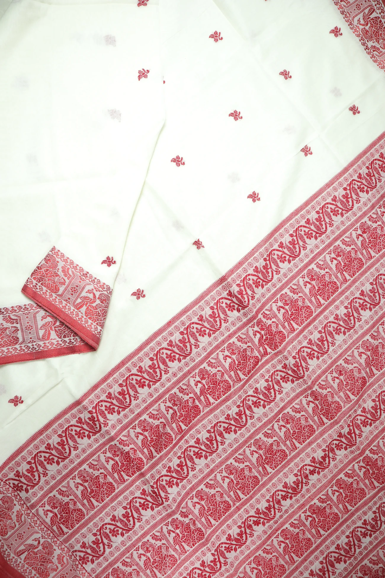 ivory-fan-flower-doll-baluchari-bengal-handloom-cotton-saree-bal000003-b