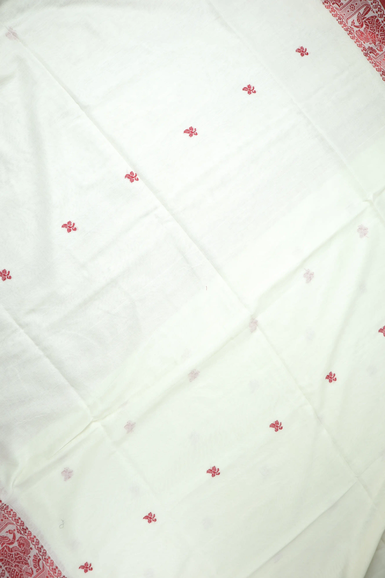 ivory-fan-flower-doll-baluchari-bengal-handloom-cotton-saree-bal000003-d