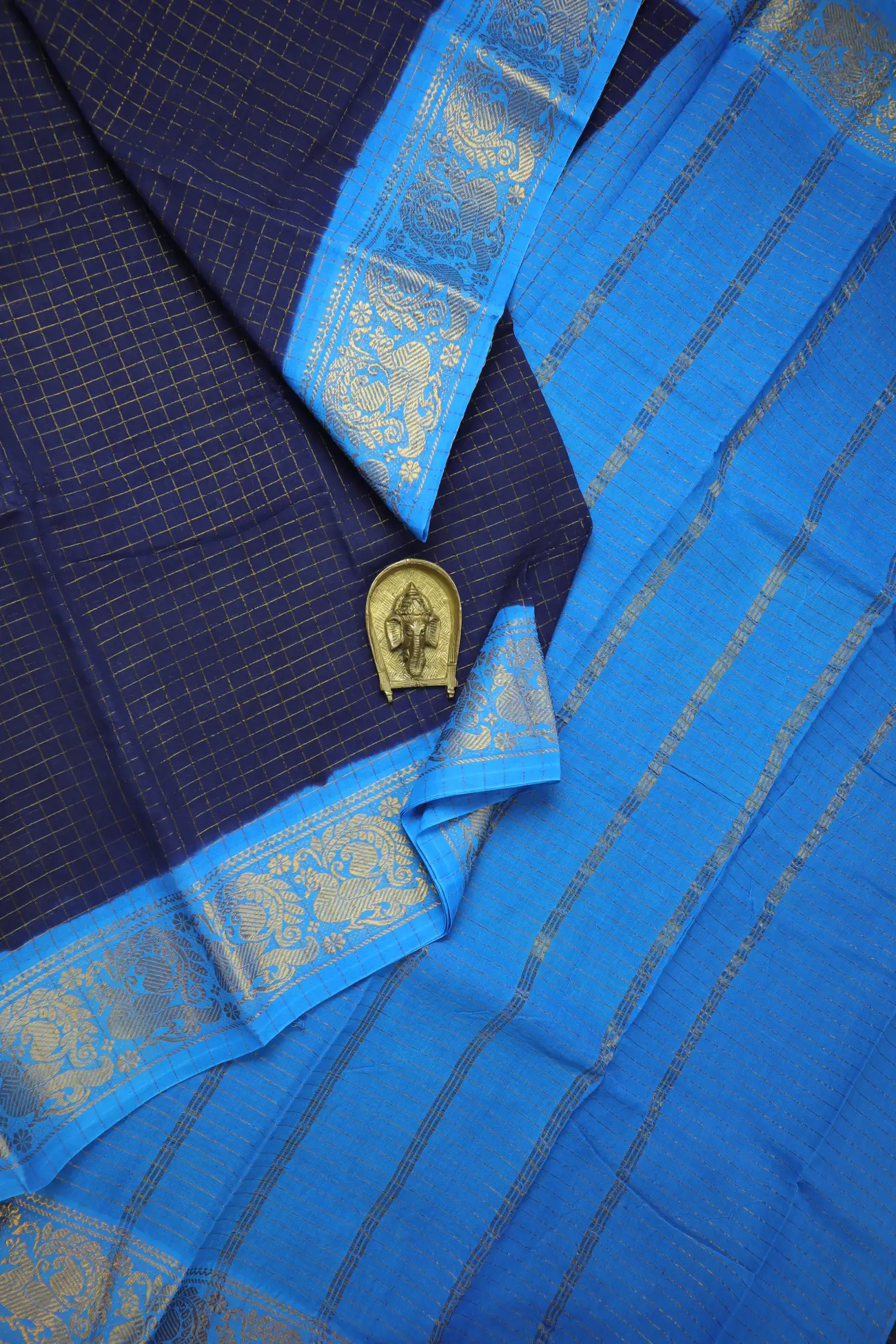 navy-peacock-madurai-sungudi-saree-ss005724-a