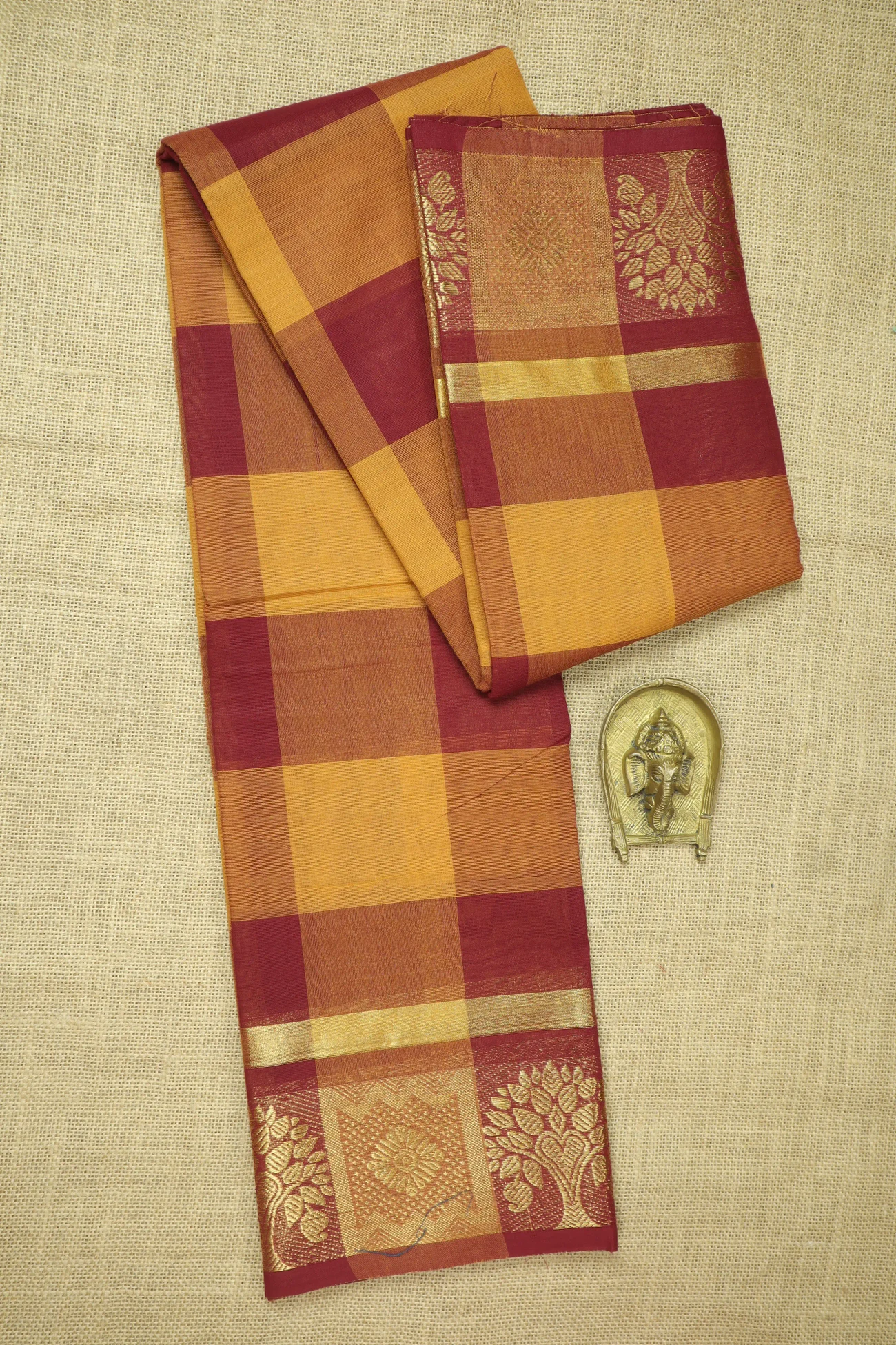maroon-tree-checked-saree-ck002645-a