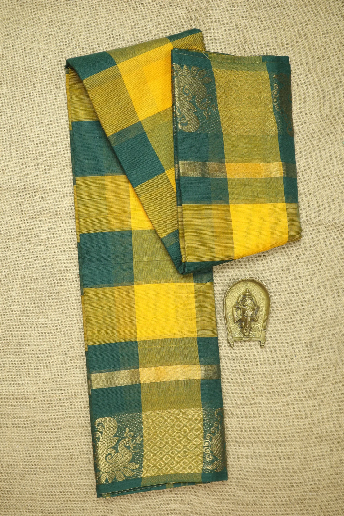 dark-green-palum-pazhamum-peacock-checked-saree-ck002650-a