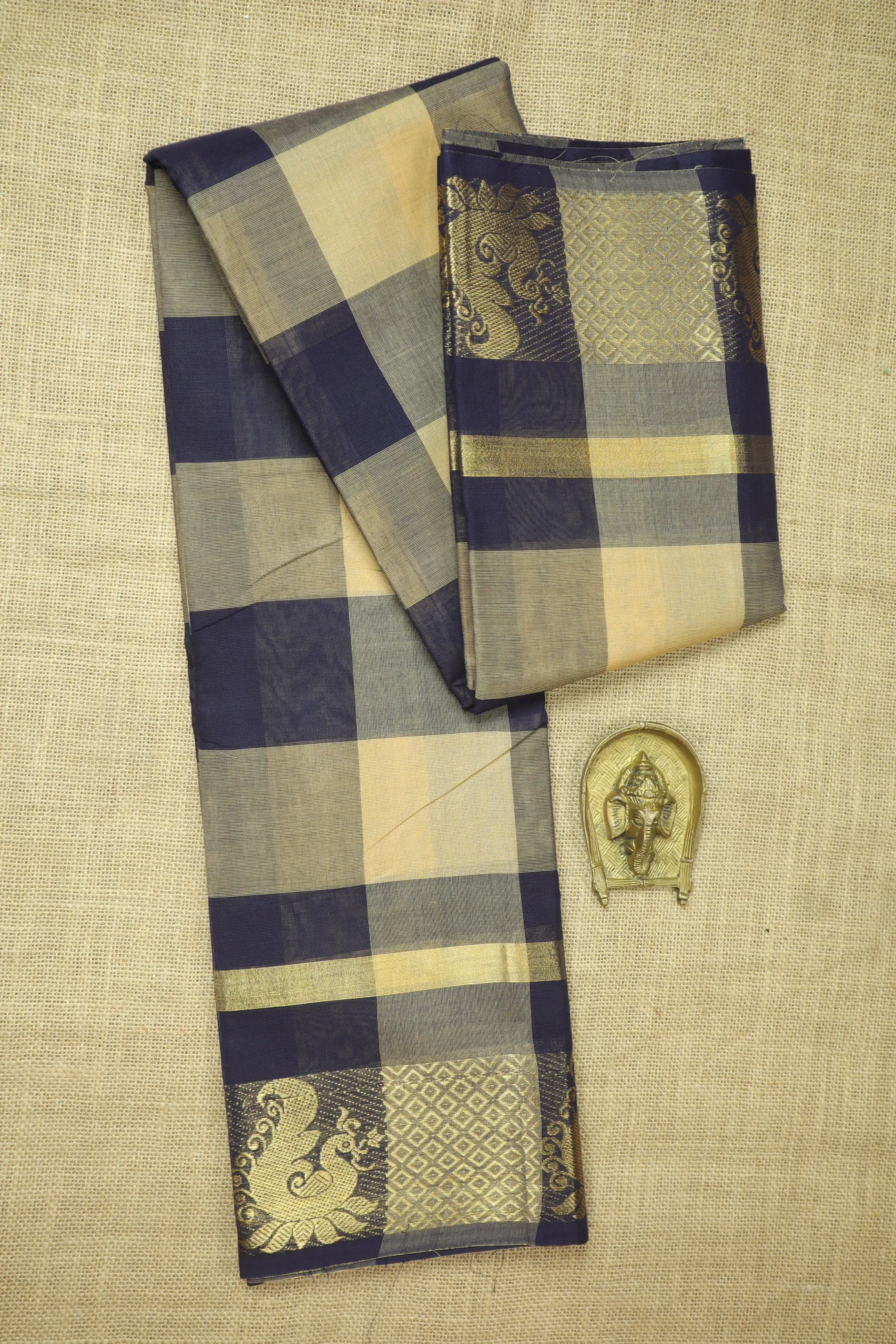 indigo-palum-pazhamum-peacock-checked-saree-ck002646-a