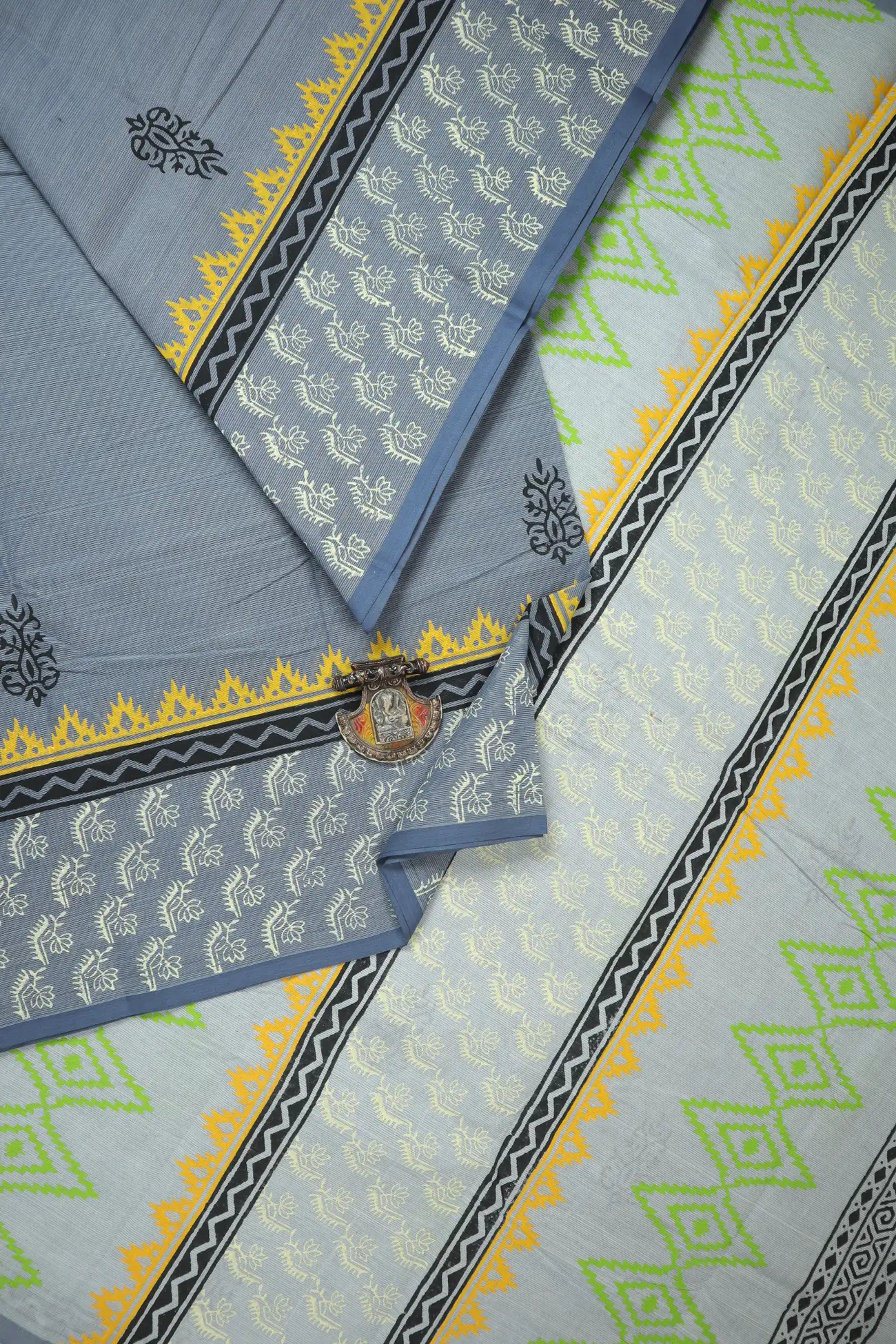 gray-flower-chettinad-printed-saree-cp000096-a