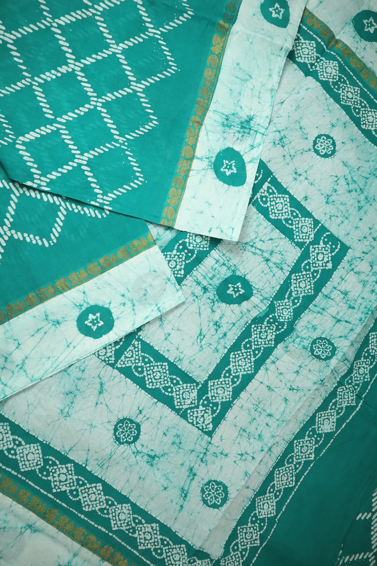 teal-diamoned-madurai-sungudi-saree-ss006233-b