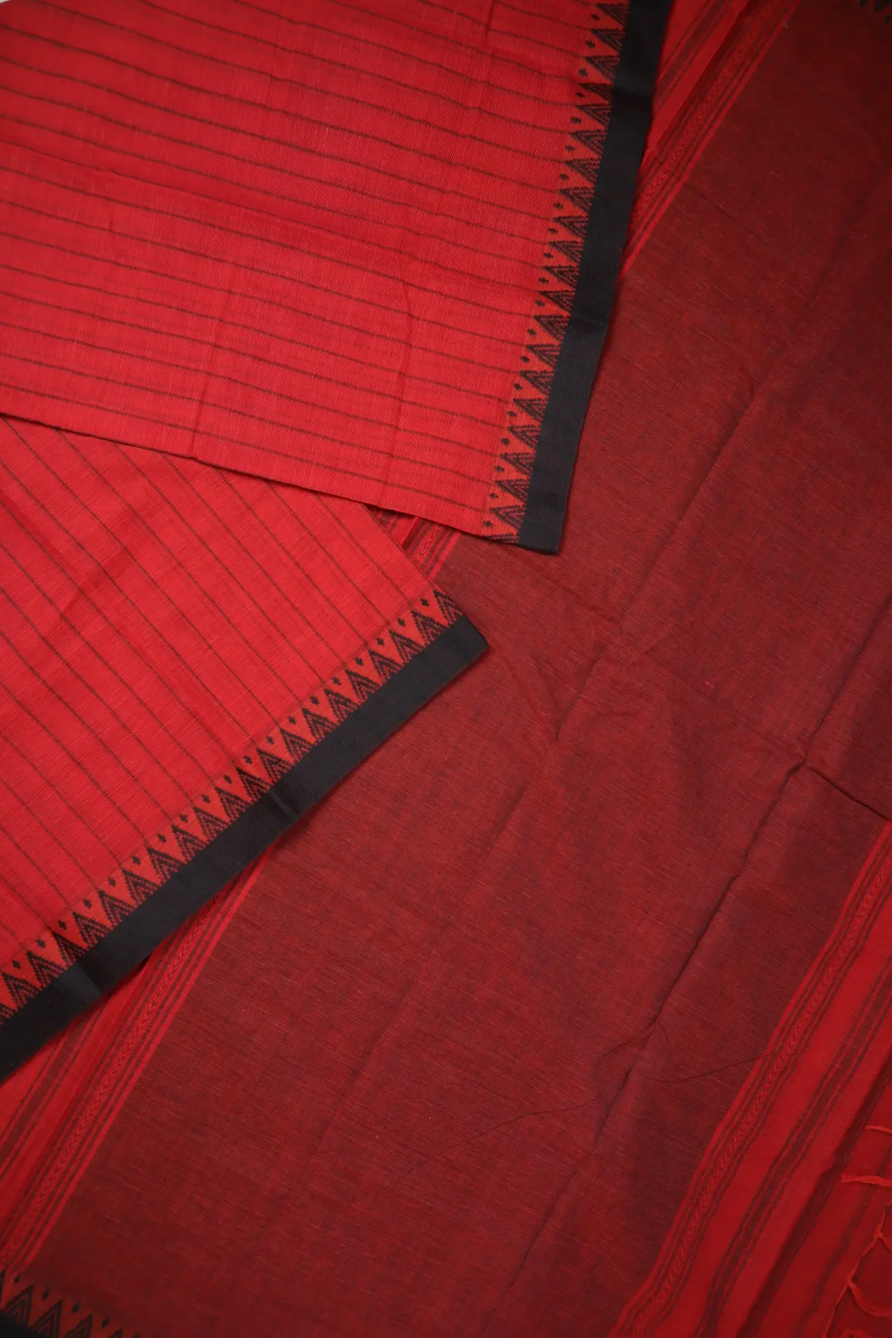 red-vertical-stripes-begumpuri-sarees-kv001495-b