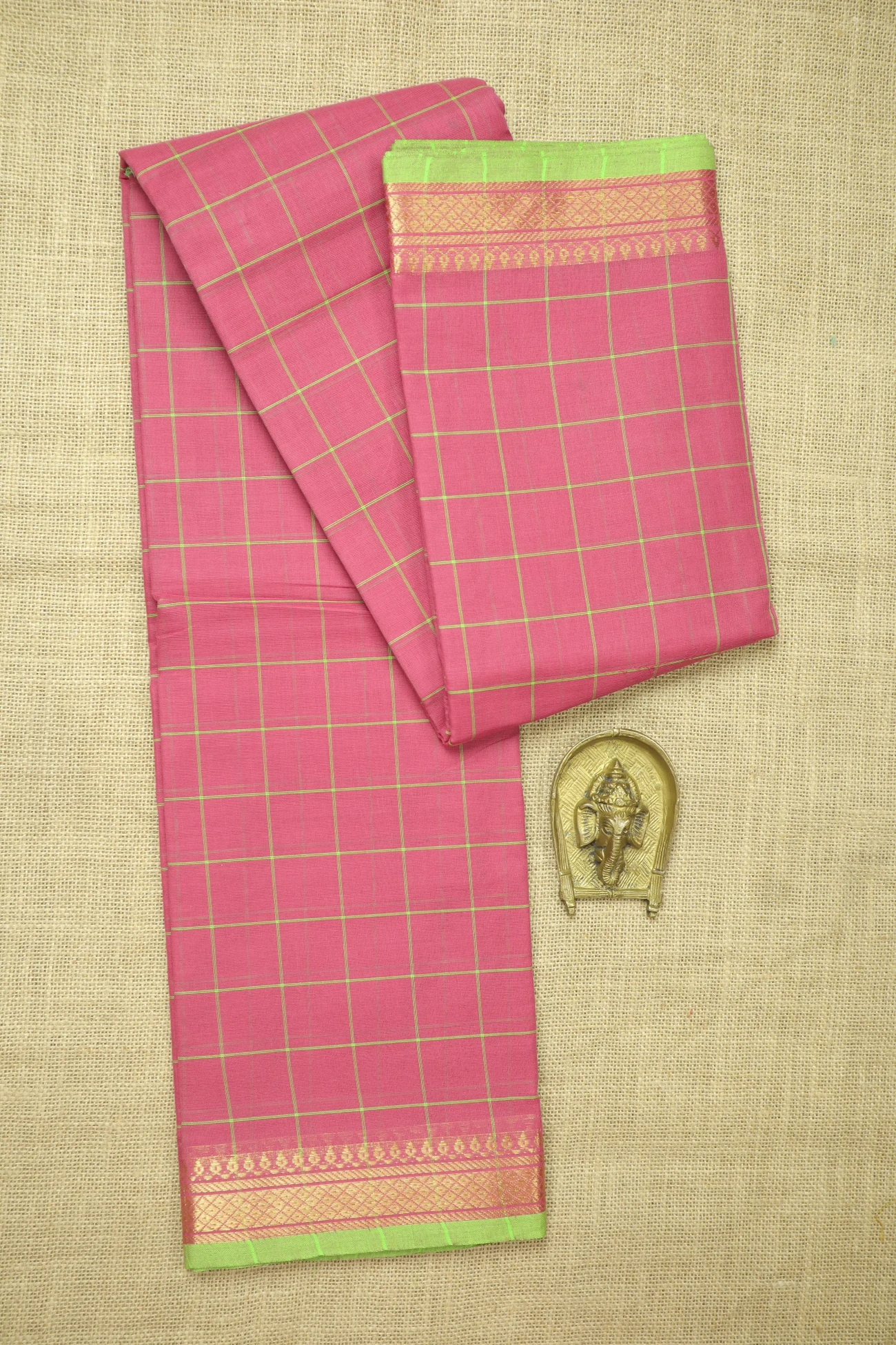 pink-temple-mayil-kan-checked-saree-ck002654-a
