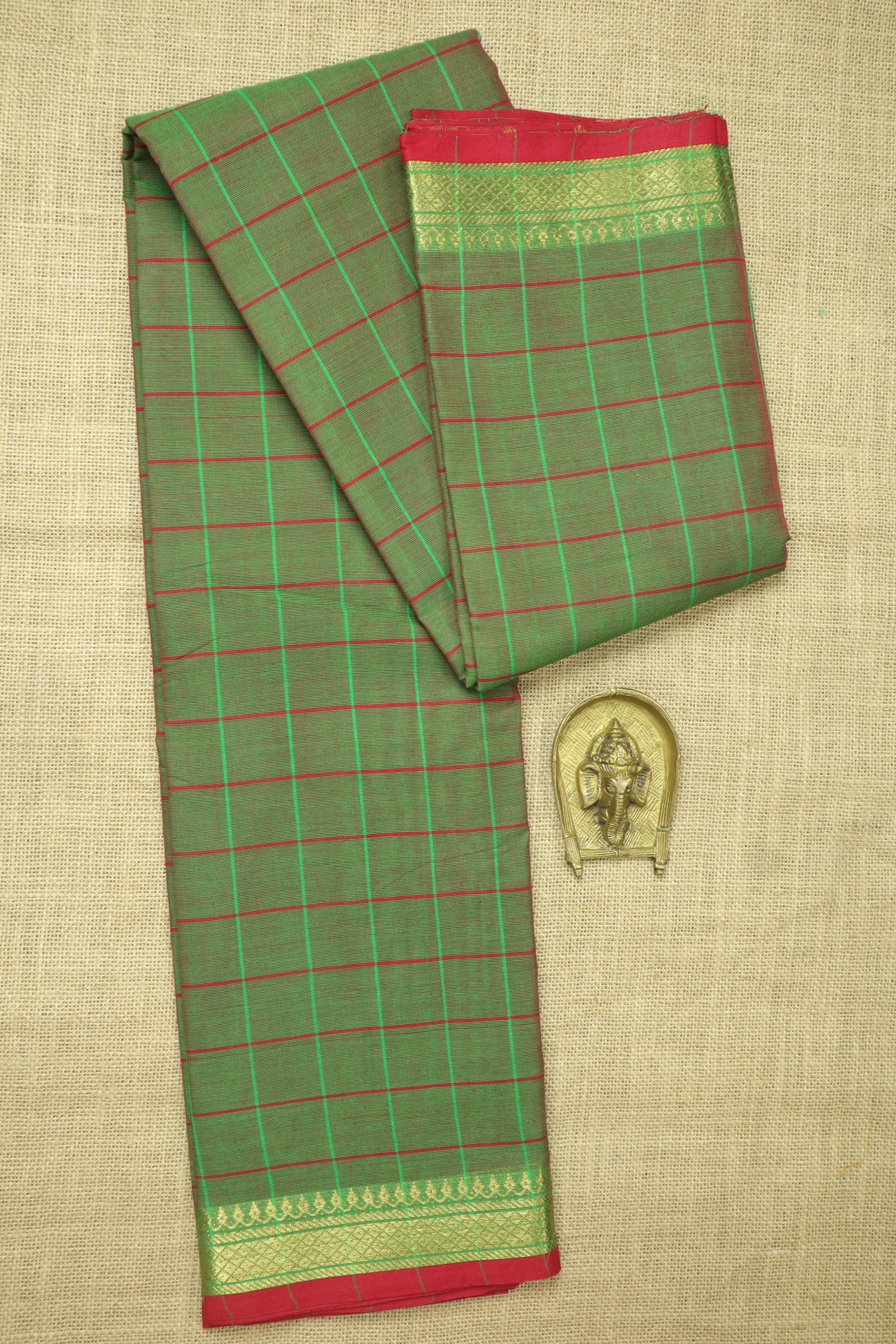 olive-mayil-kan-temple-checked-saree-ck002652-a