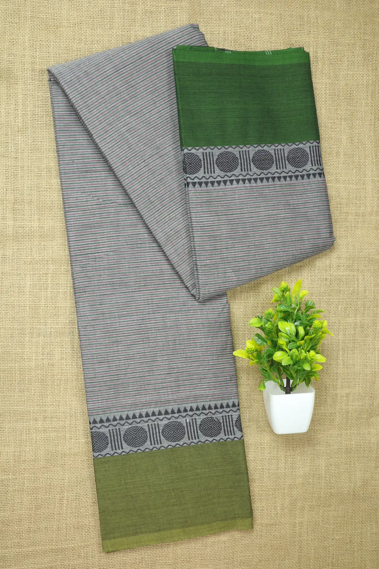gray-ruthratcham-malarkodi-saree-mk008244-a