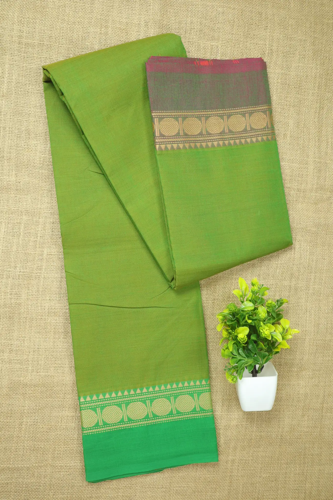 green-ruthratcham-malarkodi-saree-mk008232-a