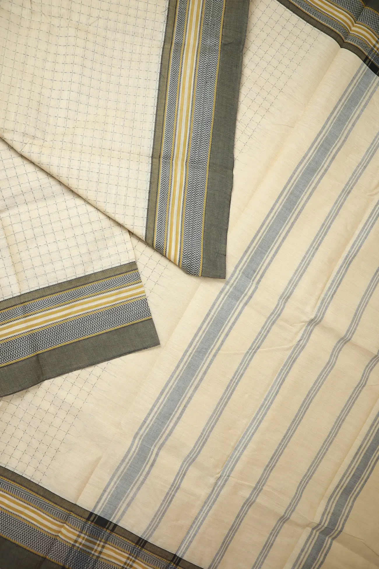 wheat-plus-checked-kanchi-cotton-saree-uu005509-b