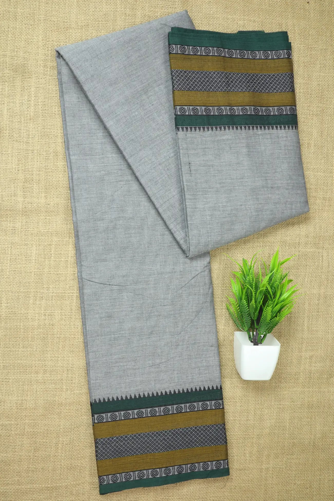 gray-ruthratcham-malarkodi-saree-mk008239-a