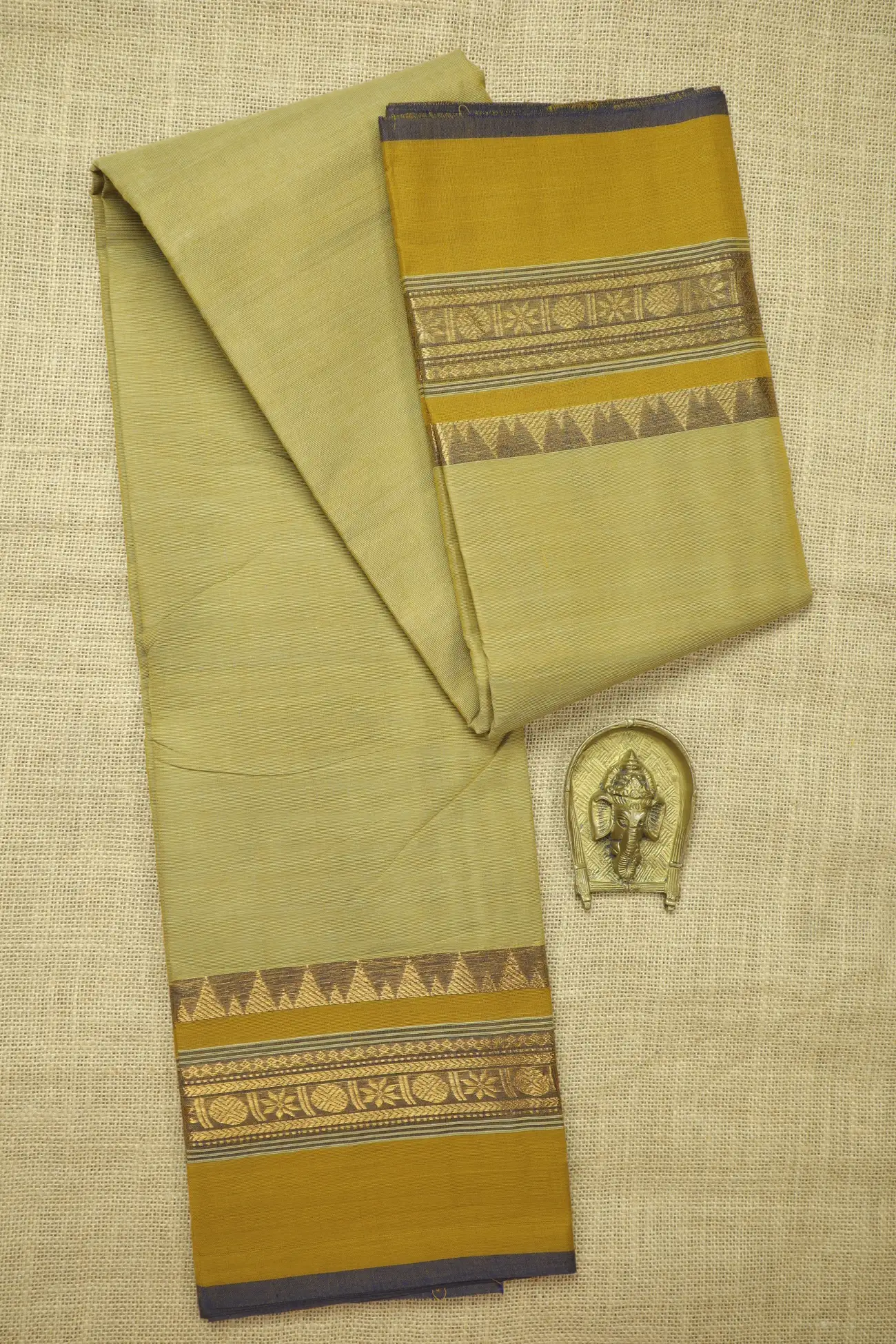 brown-temple-ruthratcham-malarkodi-saree-mk008220-a
