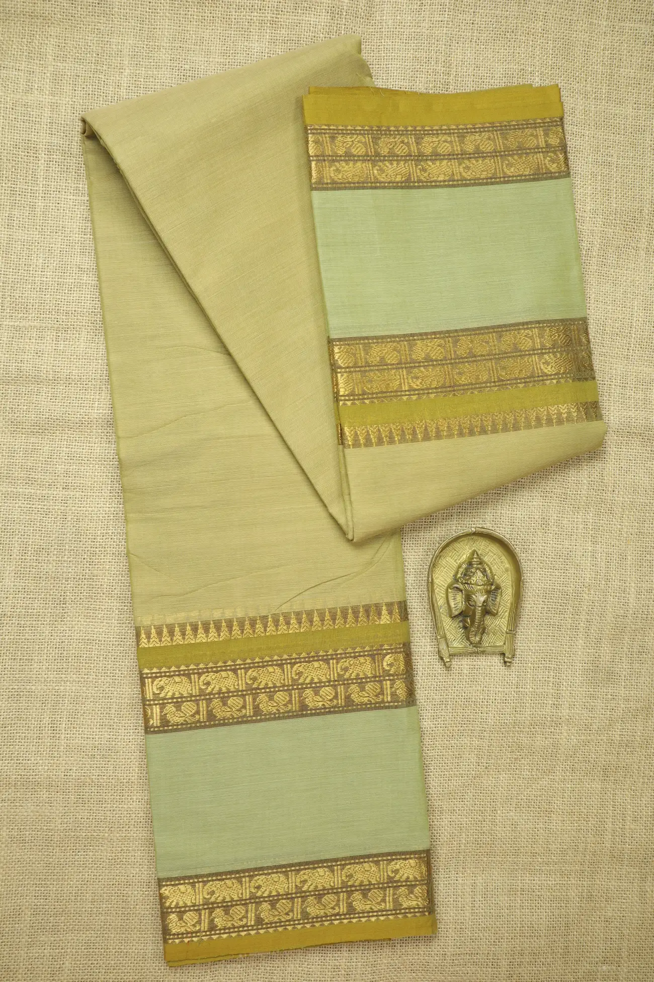 pista-green-peacock-elephant-malarkodi-saree-mk008219-a