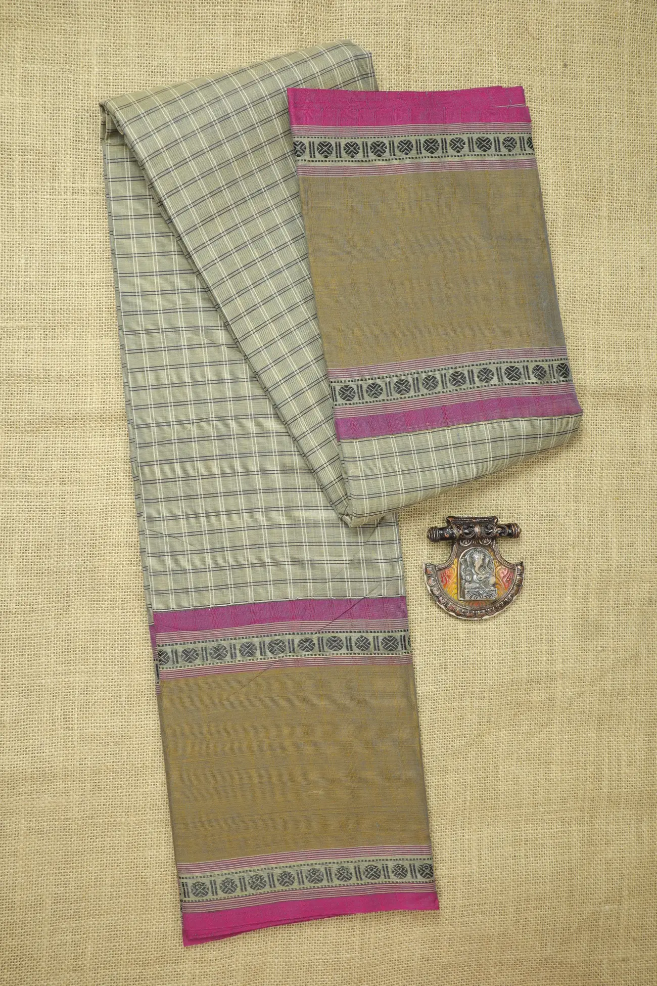 gray-ruthratcham-checked-saree-ck002688-a