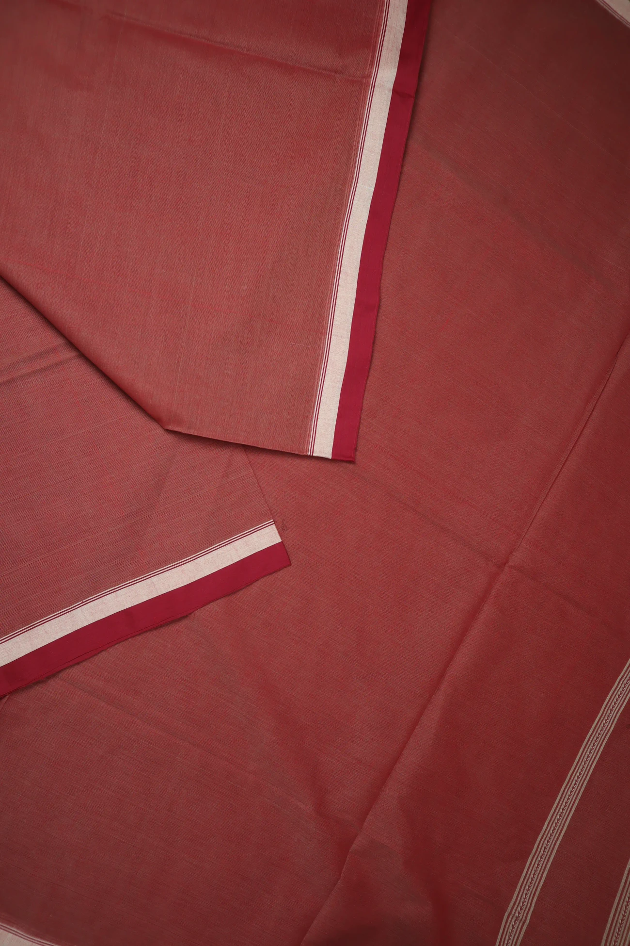 indian-red-plain-begumpuri-sarees-kv001477-b