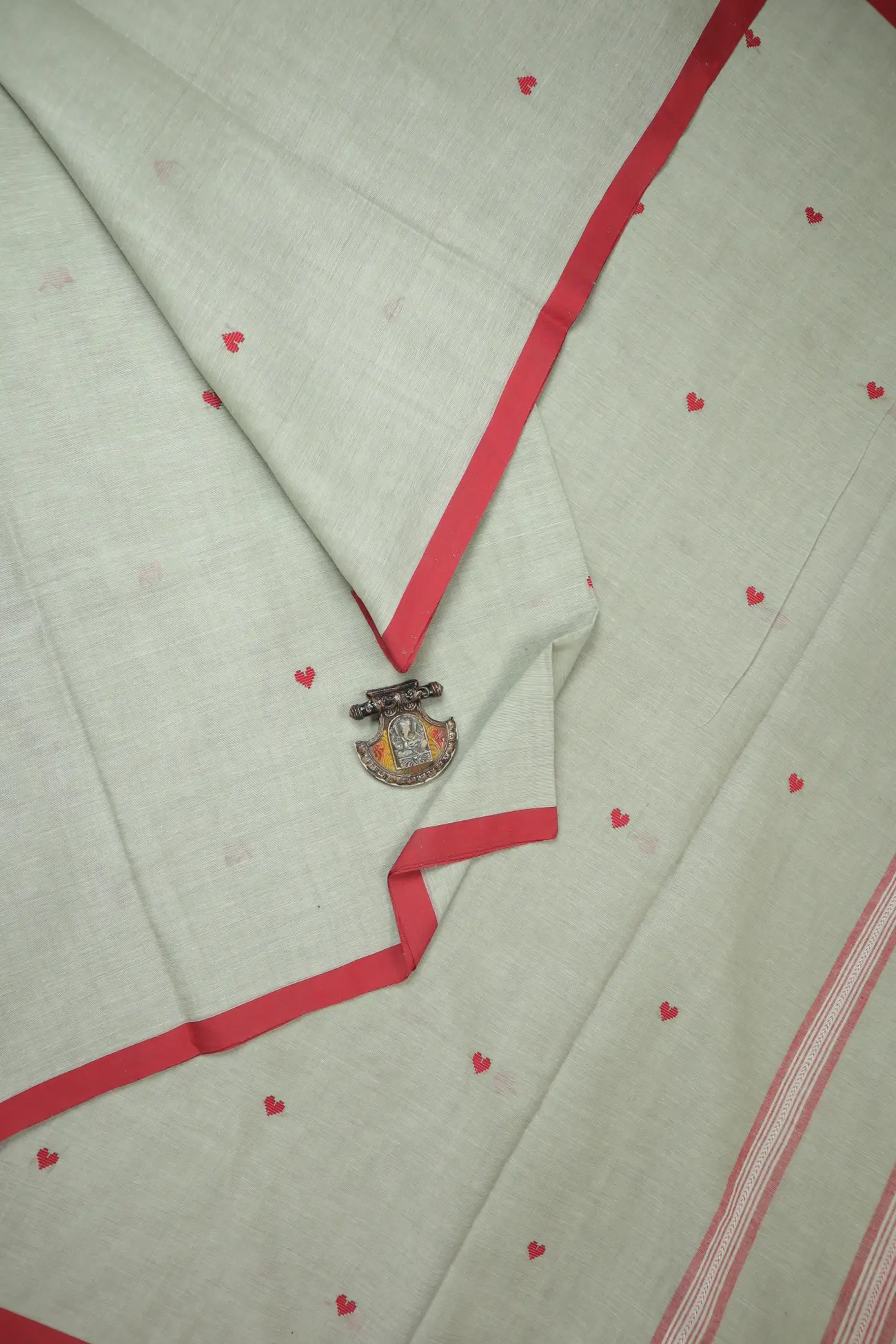 gray-buttas-begumpuri-saree-kv001480-a