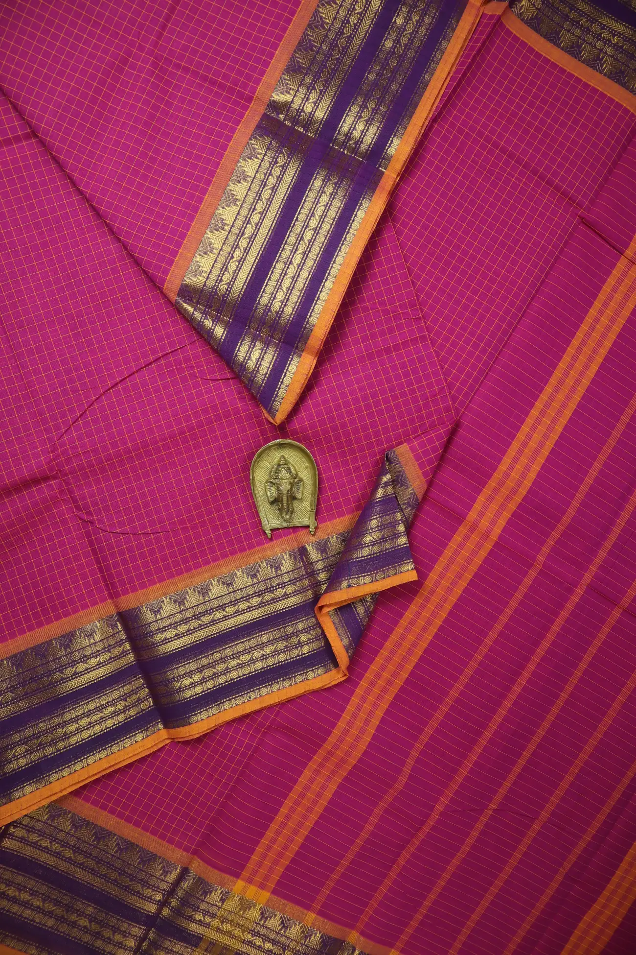 magenta-temple-checked-saree-ck002716-a