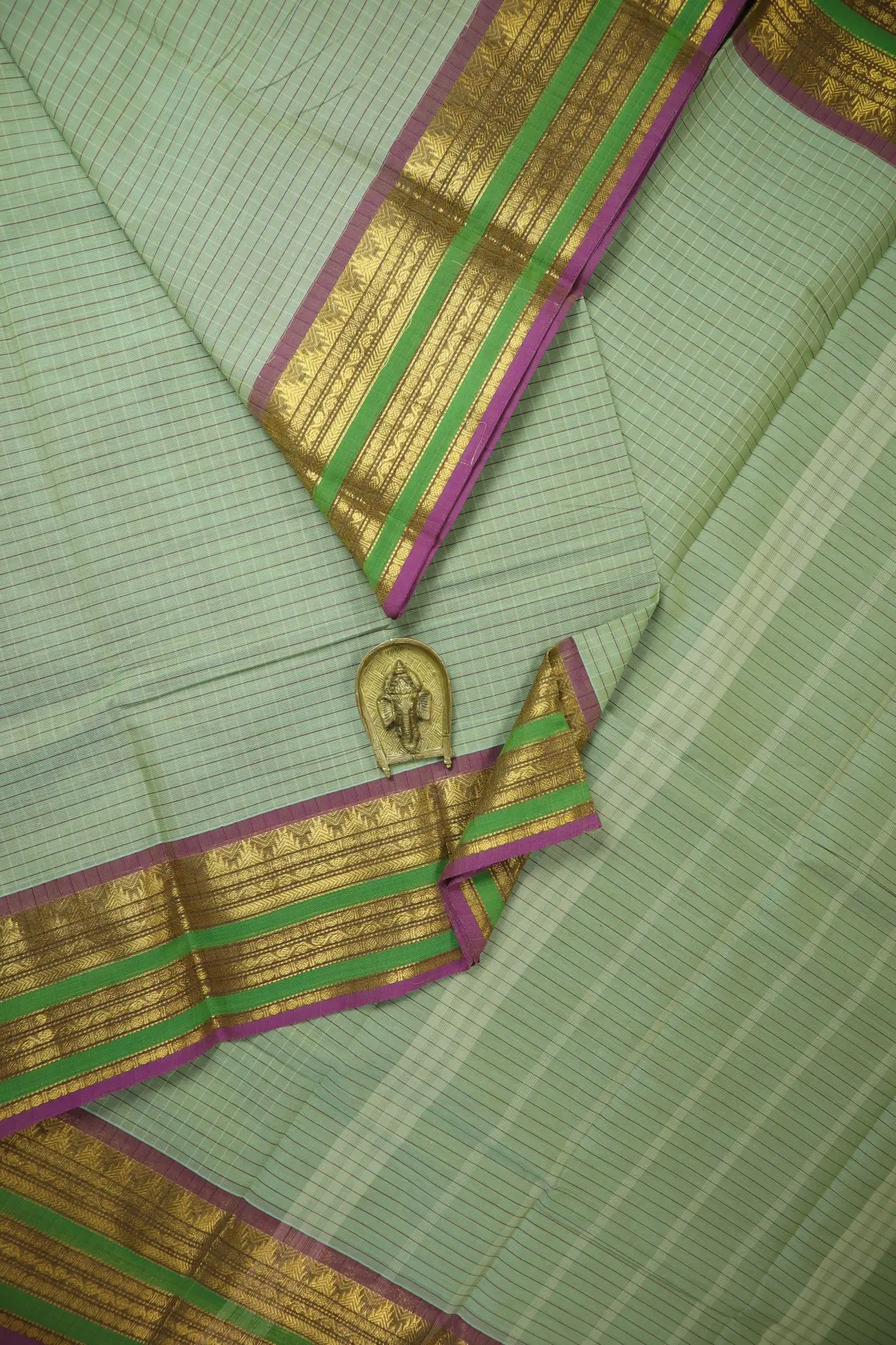 pista-green-temple-checked-saree-ck002723-a