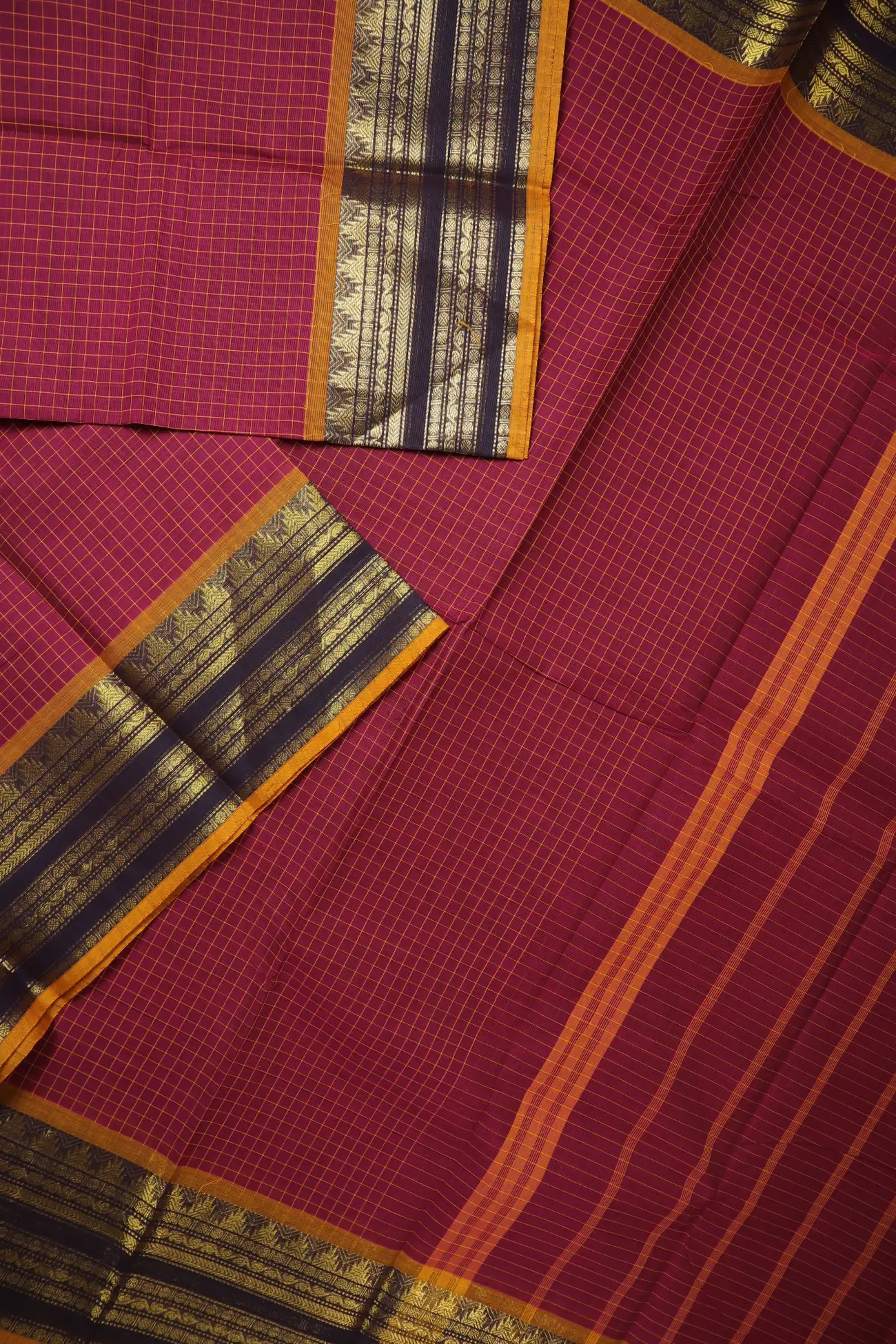 dark-magenta-temple-checked-saree-ck002717-b