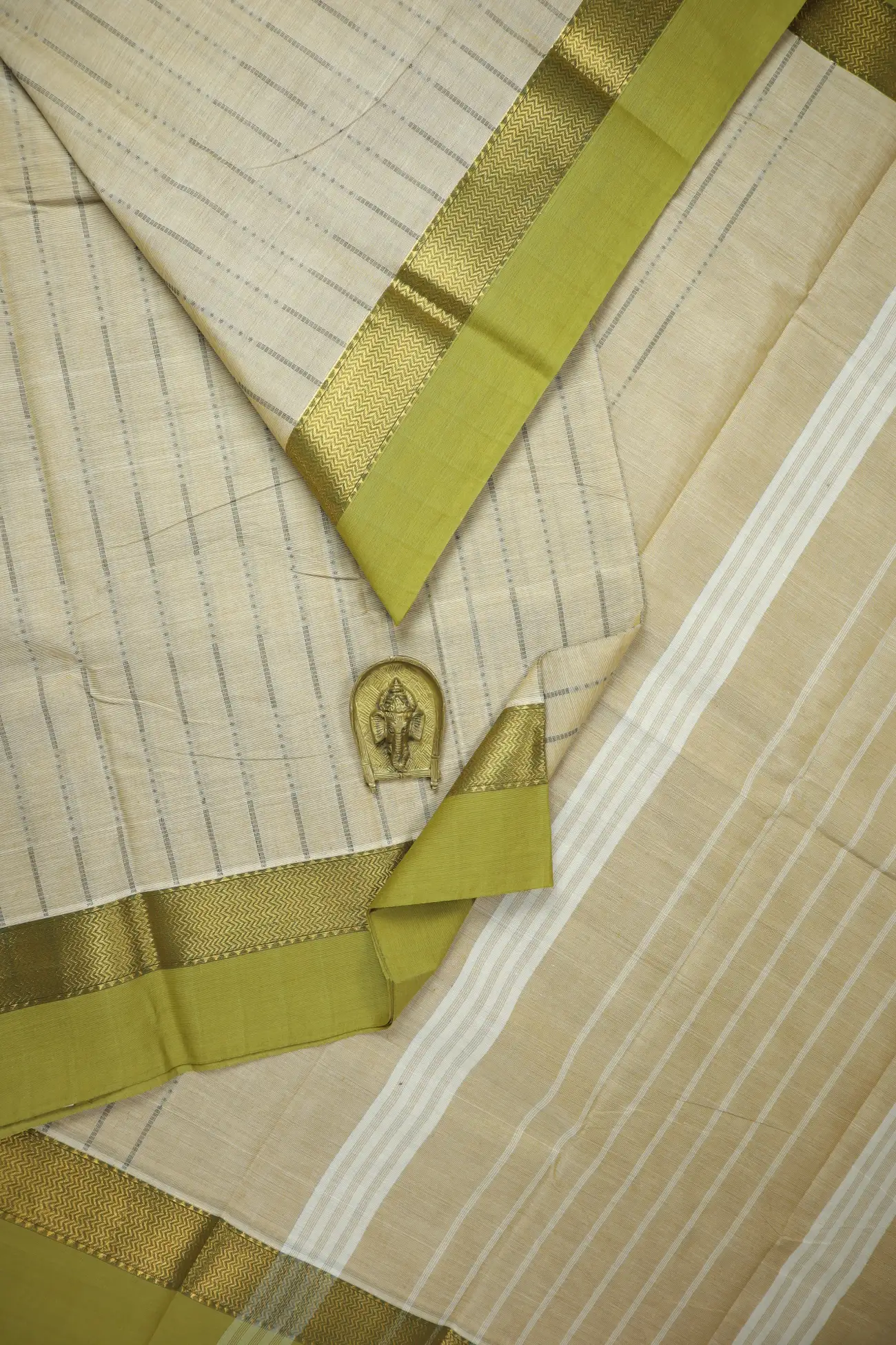 wheat-vertical-stripes-grand-chettinad-saree-gc002391-a