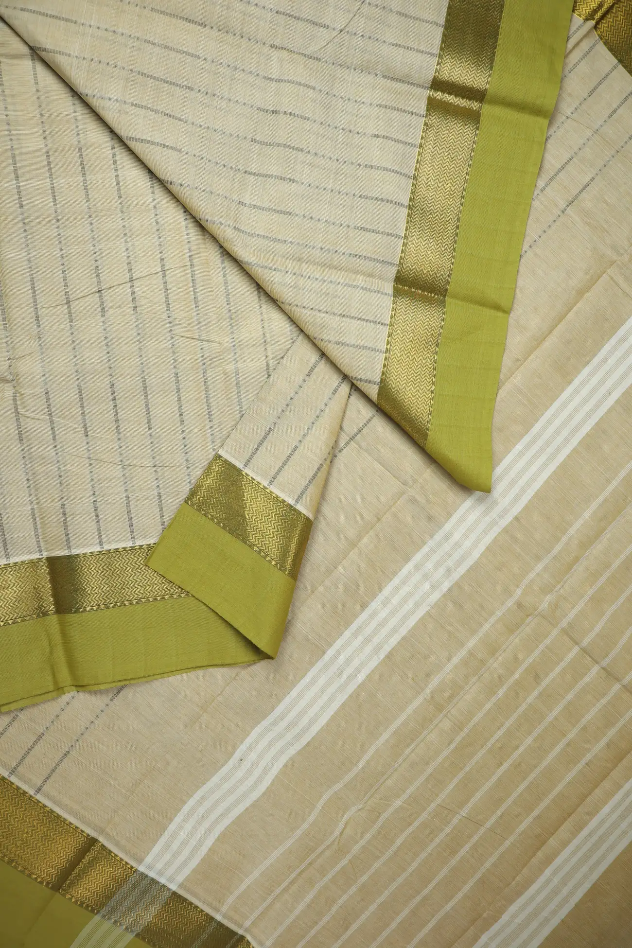 wheat-vertical-stripes-grand-chettinad-saree-gc002391-b
