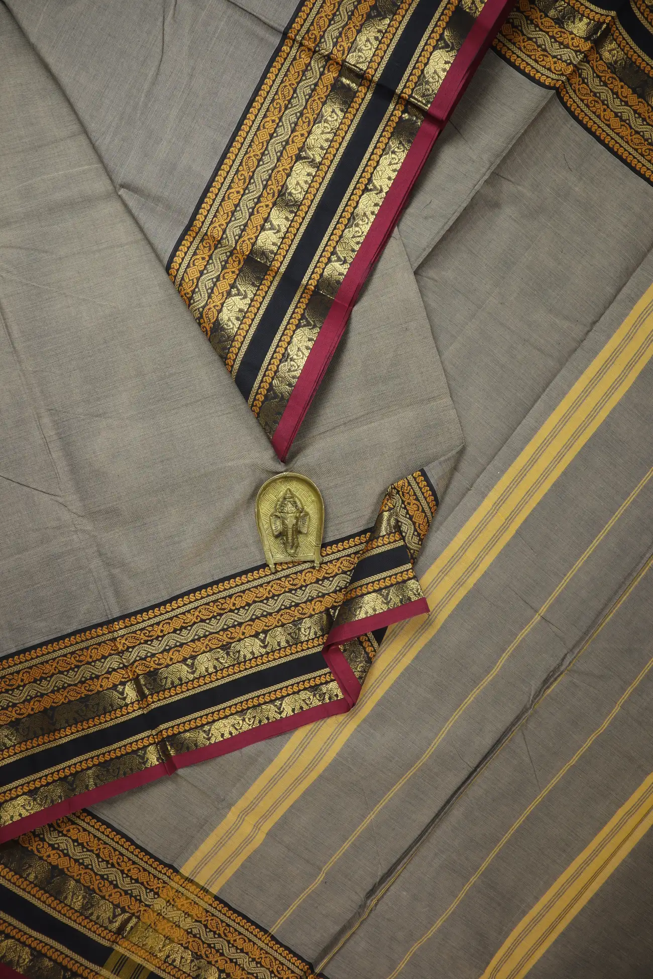 dim-gray-elephant-grand-chettinad-saree-gc002418-a